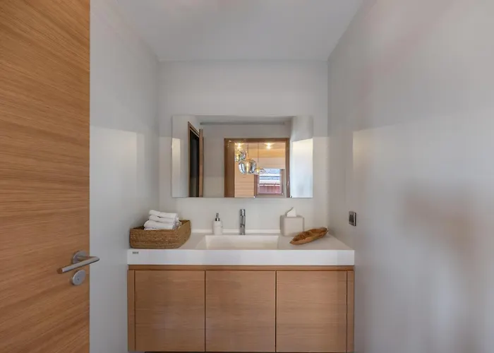 De Luxe Avec Jacuzzi Et Parking A Pour 10 Pers. - Fr-1-563-141 * Courchevel